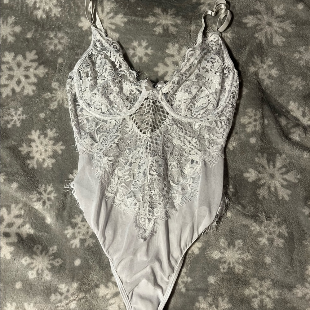 SHEIN White Lace Mesh Bodysuit